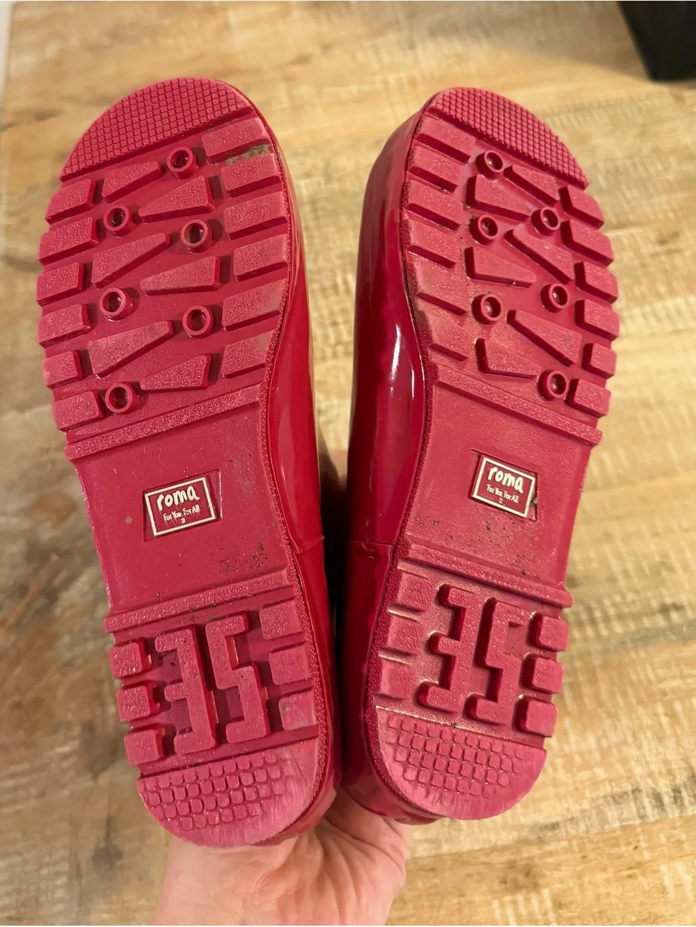 Girls pink Roma rain boots size 3